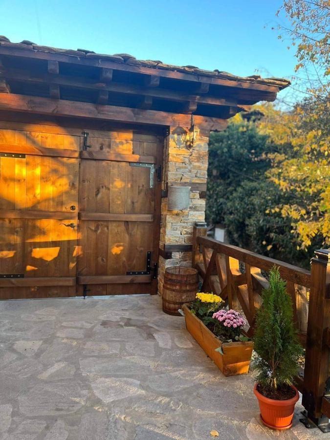 Къща За Гости Близнаците Leshten Exterior foto